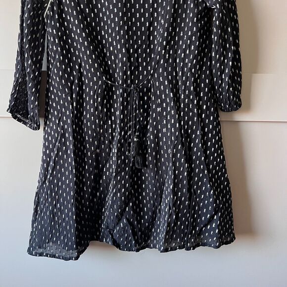 Amuse Society Women Tunic Top Blouse XS Black Silver Thread 3/4 Sleeve Tie Boho - Picture 10 of 16